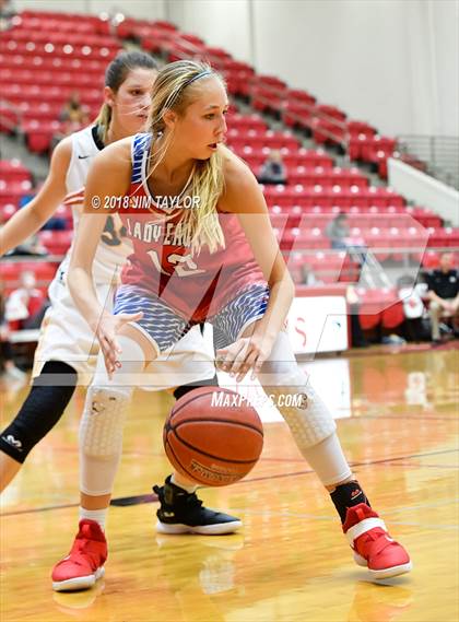 Thumbnail 2 in Lake Country Christian vs. Cisco (Bank of Mineral Wells Mountaineer Classic) photogallery.