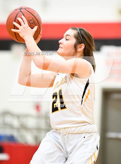 Thumbnail 2 in Lake Country Christian vs. Cisco (Bank of Mineral Wells Mountaineer Classic) photogallery.
