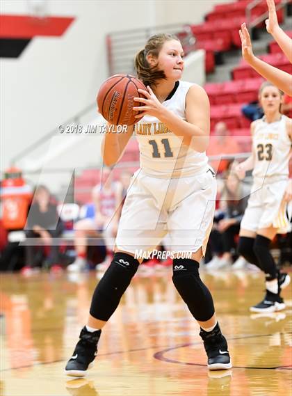 Thumbnail 3 in Lake Country Christian vs. Cisco (Bank of Mineral Wells Mountaineer Classic) photogallery.