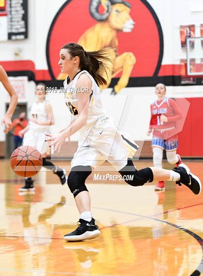 Thumbnail 3 in Lake Country Christian vs. Cisco (Bank of Mineral Wells Mountaineer Classic) photogallery.