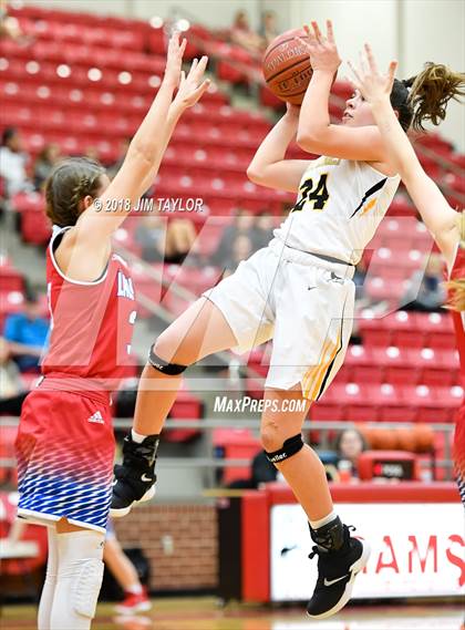 Thumbnail 3 in Lake Country Christian vs. Cisco (Bank of Mineral Wells Mountaineer Classic) photogallery.