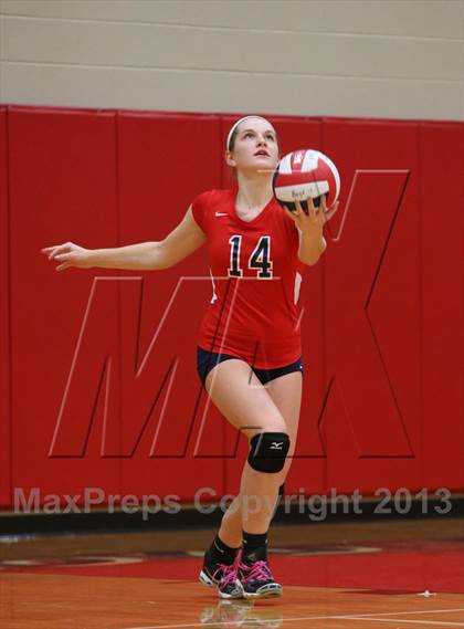Thumbnail 1 in FR: Boyd vs. McKinney photogallery.