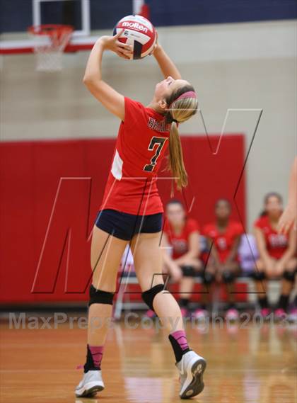 Thumbnail 3 in FR: Boyd vs. McKinney photogallery.