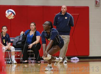 Thumbnail 2 in FR: Boyd vs. McKinney photogallery.