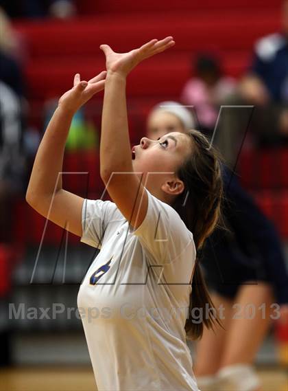 Thumbnail 1 in FR: Boyd vs. McKinney photogallery.