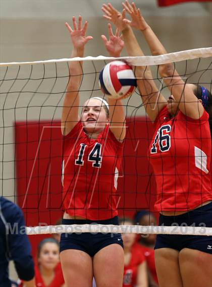 Thumbnail 1 in FR: Boyd vs. McKinney photogallery.