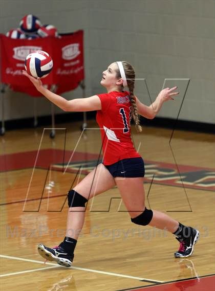 Thumbnail 1 in FR: Boyd vs. McKinney photogallery.