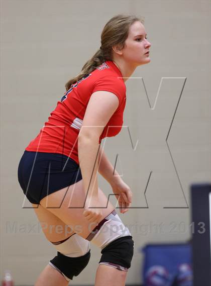 Thumbnail 2 in FR: Boyd vs. McKinney photogallery.