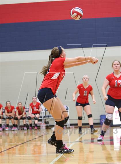 Thumbnail 3 in FR: Boyd vs. McKinney photogallery.