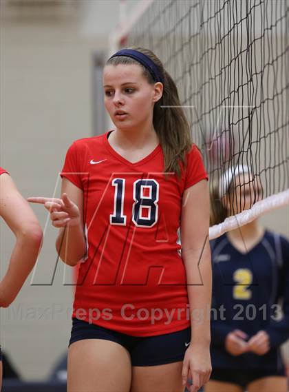 Thumbnail 2 in FR: Boyd vs. McKinney photogallery.