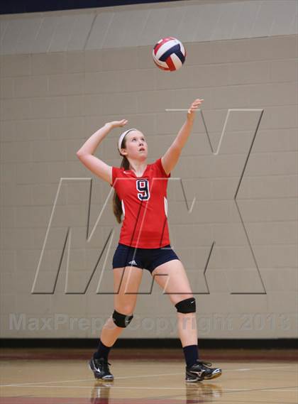 Thumbnail 3 in FR: Boyd vs. McKinney photogallery.