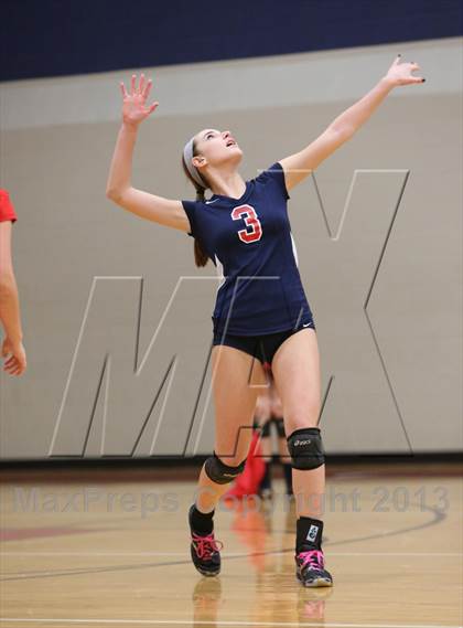 Thumbnail 3 in FR: Boyd vs. McKinney photogallery.