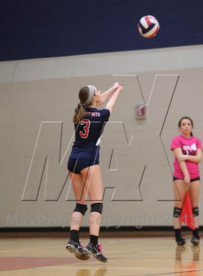 Thumbnail 1 in FR: Boyd vs. McKinney photogallery.