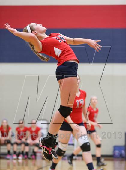 Thumbnail 1 in FR: Boyd vs. McKinney photogallery.