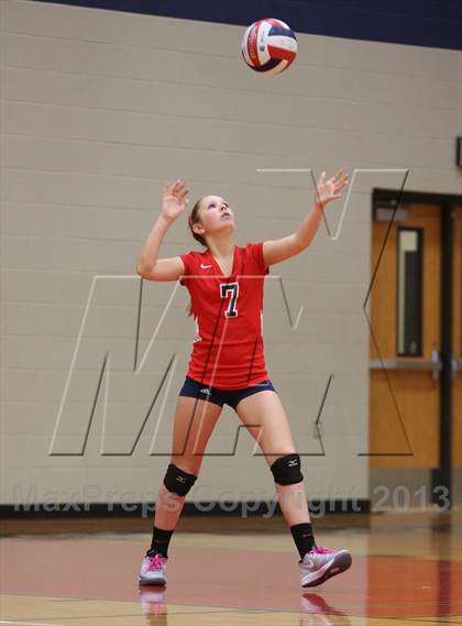 Thumbnail 3 in FR: Boyd vs. McKinney photogallery.