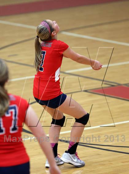 Thumbnail 1 in FR: Boyd vs. McKinney photogallery.