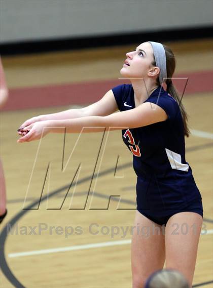 Thumbnail 1 in FR: Boyd vs. McKinney photogallery.