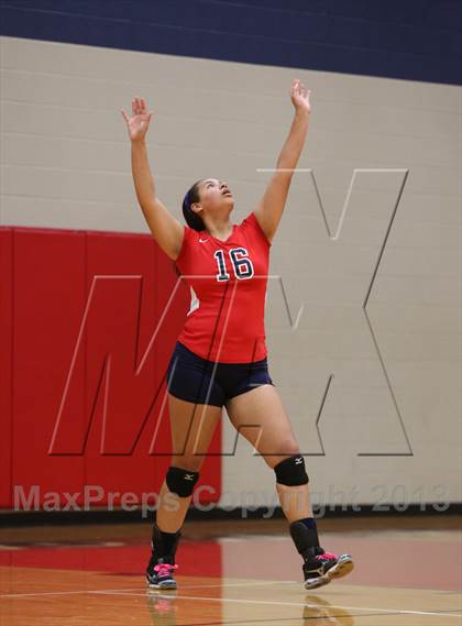 Thumbnail 3 in FR: Boyd vs. McKinney photogallery.