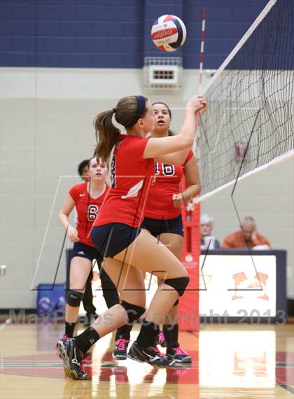 Thumbnail 1 in FR: Boyd vs. McKinney photogallery.