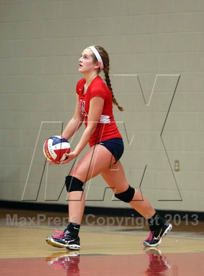 Thumbnail 1 in FR: Boyd vs. McKinney photogallery.