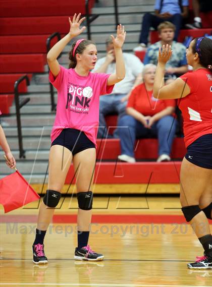 Thumbnail 3 in FR: Boyd vs. McKinney photogallery.