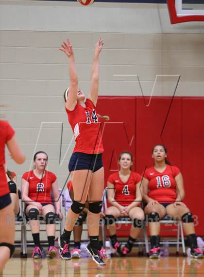 Thumbnail 1 in FR: Boyd vs. McKinney photogallery.