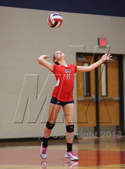 Thumbnail 1 in FR: Boyd vs. McKinney photogallery.