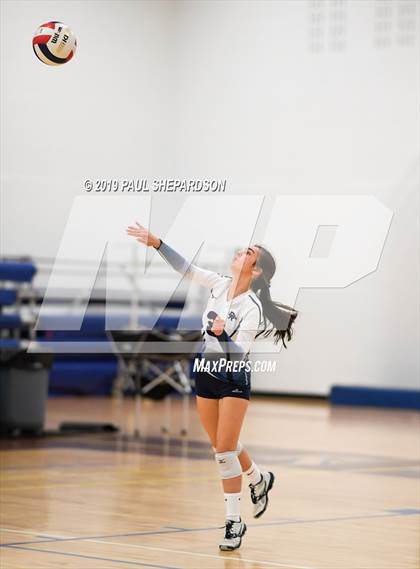 Thumbnail 2 in Fairview vs. Dakota Ridge (CHSAA 5A Regional Playoff) photogallery.