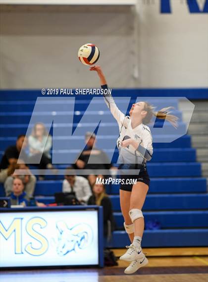 Thumbnail 2 in Fairview vs. Dakota Ridge (CHSAA 5A Regional Playoff) photogallery.