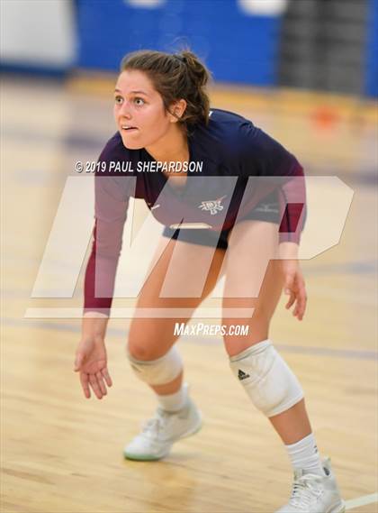Thumbnail 2 in Fairview vs. Dakota Ridge (CHSAA 5A Regional Playoff) photogallery.
