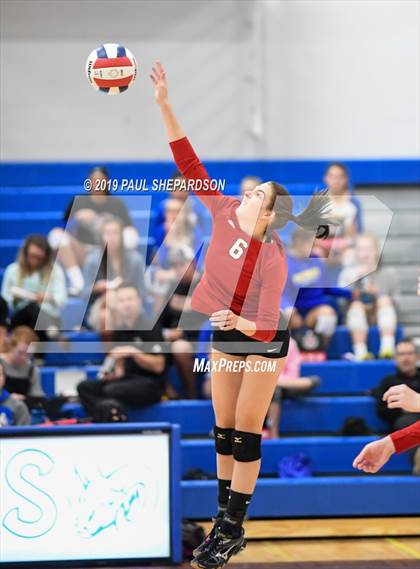 Thumbnail 3 in Fairview vs. Dakota Ridge (CHSAA 5A Regional Playoff) photogallery.