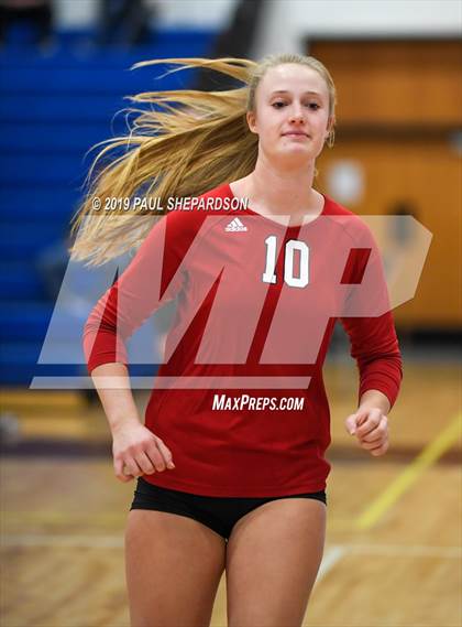 Thumbnail 2 in Fairview vs. Dakota Ridge (CHSAA 5A Regional Playoff) photogallery.