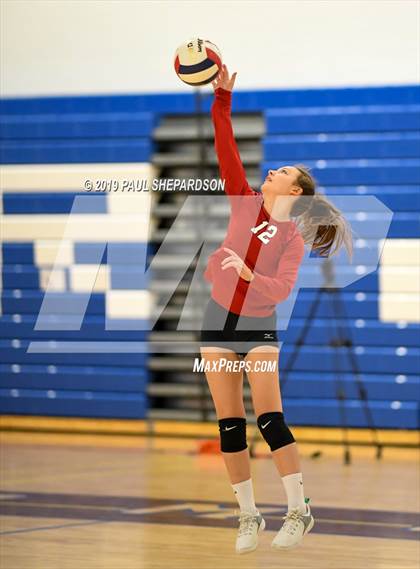 Thumbnail 2 in Fairview vs. Dakota Ridge (CHSAA 5A Regional Playoff) photogallery.