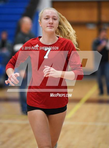 Thumbnail 3 in Fairview vs. Dakota Ridge (CHSAA 5A Regional Playoff) photogallery.