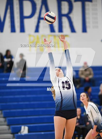 Thumbnail 2 in Fairview vs. Dakota Ridge (CHSAA 5A Regional Playoff) photogallery.