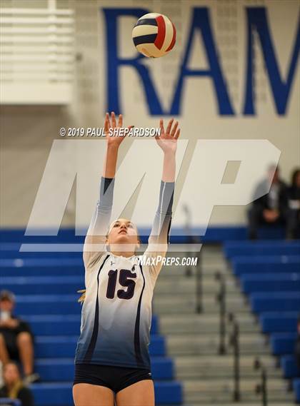 Thumbnail 2 in Fairview vs. Dakota Ridge (CHSAA 5A Regional Playoff) photogallery.