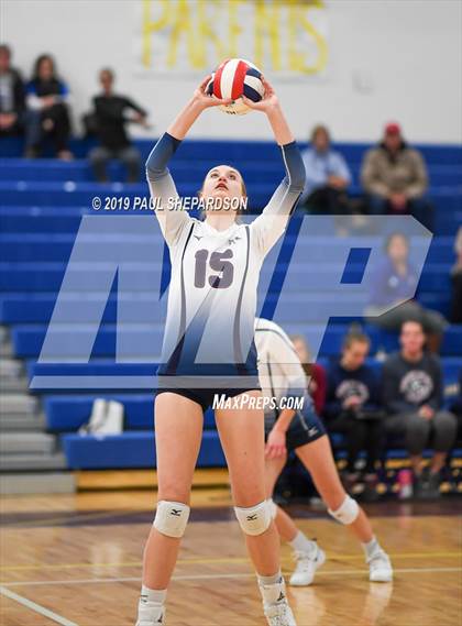 Thumbnail 2 in Fairview vs. Dakota Ridge (CHSAA 5A Regional Playoff) photogallery.