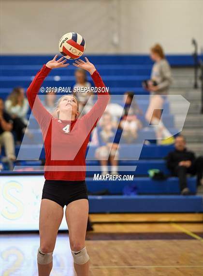 Thumbnail 3 in Fairview vs. Dakota Ridge (CHSAA 5A Regional Playoff) photogallery.