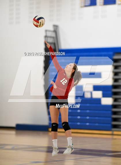Thumbnail 2 in Fairview vs. Dakota Ridge (CHSAA 5A Regional Playoff) photogallery.