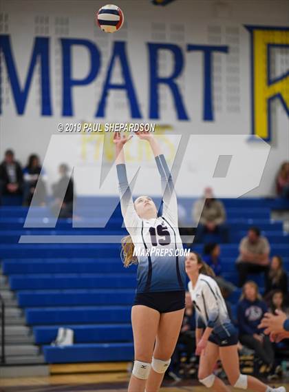 Thumbnail 3 in Fairview vs. Dakota Ridge (CHSAA 5A Regional Playoff) photogallery.