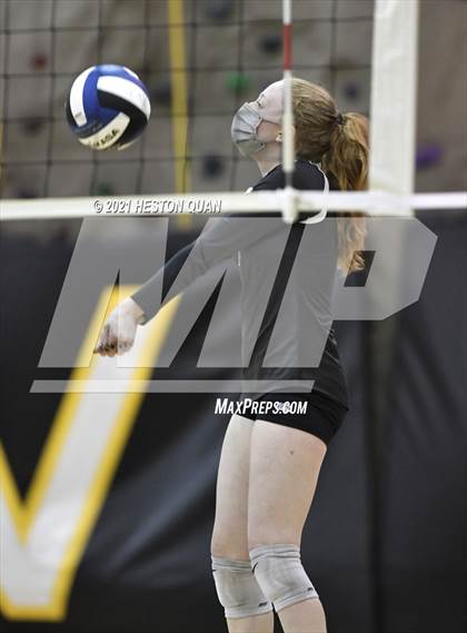 Thumbnail 2 in Eagle Rock @ Tarbut V' Torah (CIF State D5 Playoff) photogallery.