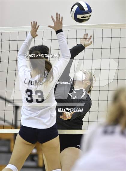 Thumbnail 3 in Eagle Rock @ Tarbut V' Torah (CIF State D5 Playoff) photogallery.