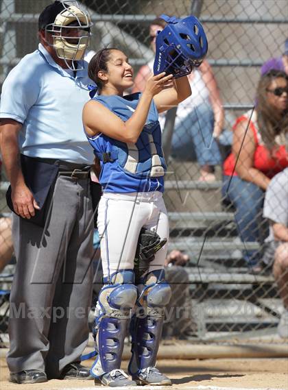 Thumbnail 2 in Burbank @ Highland (Hi Desert Classic) photogallery.