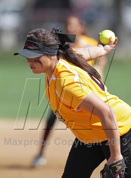 Thumbnail 3 in Burbank @ Highland (Hi Desert Classic) photogallery.
