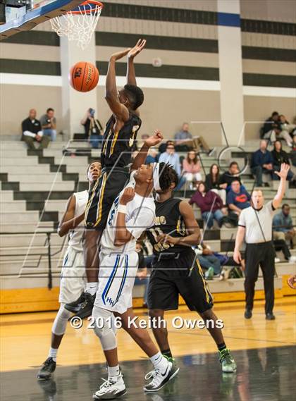 Thumbnail 1 in Plano East @ Hebron photogallery.