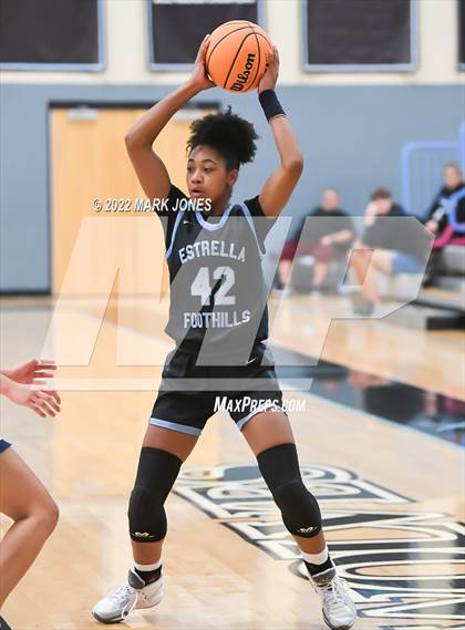 Thumbnail 2 in Estrella Foothills vs. Sahuaro  (Lady Wolves Court Classic - Blue Division Championship) photogallery.
