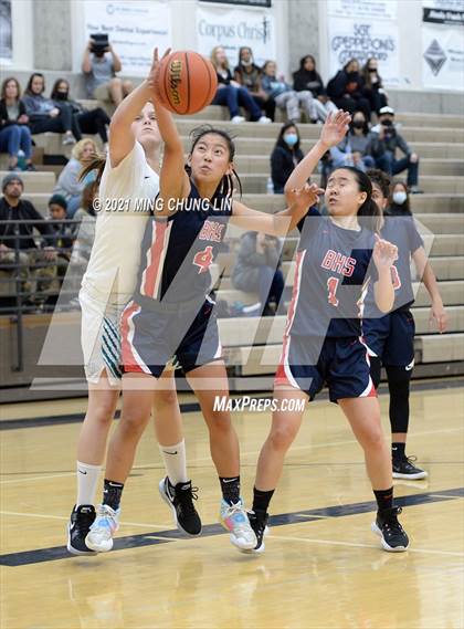 Thumbnail 1 in Beckman @ Aliso Niguel photogallery.