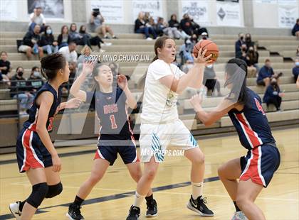 Thumbnail 1 in Beckman @ Aliso Niguel photogallery.
