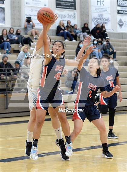 Thumbnail 3 in Beckman @ Aliso Niguel photogallery.
