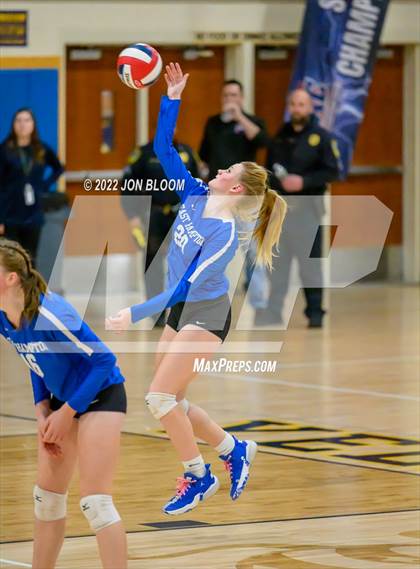 Thumbnail 2 in East Hampton vs. Hale Ray (CIAC Class S Final) photogallery.